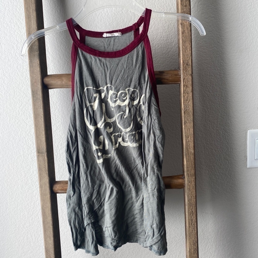 “Keep on dreaming” olive green/maroon tank - Picture 2 of 4
